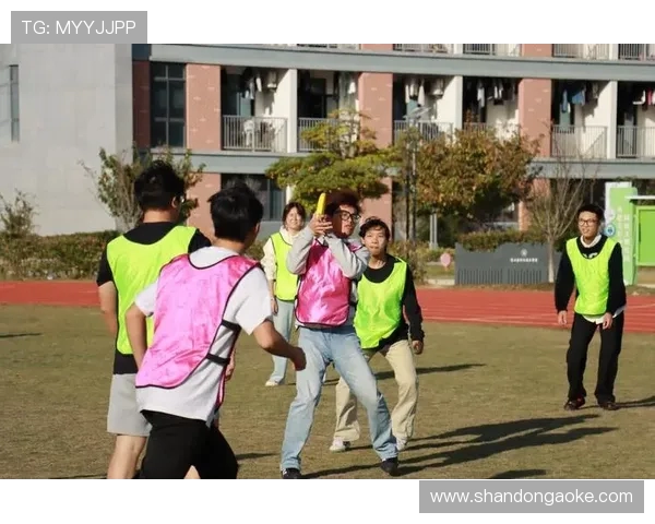 全国街舞大赛点评重庆飞盘队展现超强耐力与团队默契的精彩表现